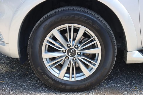Used 2018 INFINITI QX80 2WD w/ Driver Assistance Package image 35