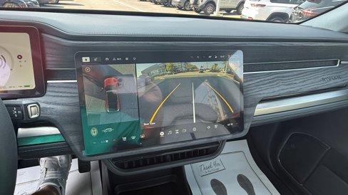 Used 2025 Rivian R1S Adventure image 50