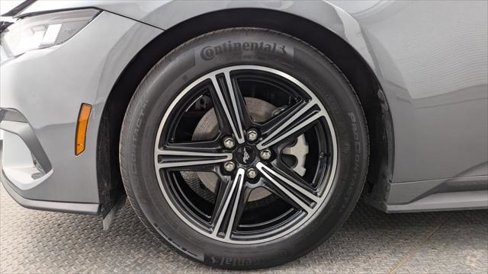 Used 2025 Ford Mustang Premium image 27