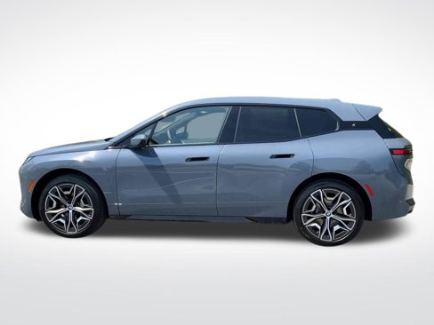 New 2026 BMW iX xDrive45 image 5