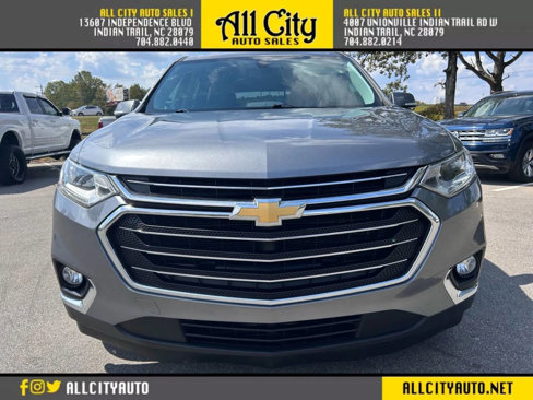 Used 2018 Chevrolet Traverse LT image 2