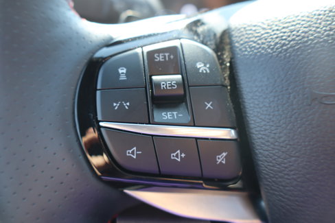 Used 2025 Ford Explorer ST image 17