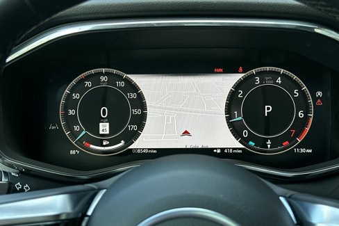 Used 2025 Jaguar F-PACE R-Dynamic S image 30
