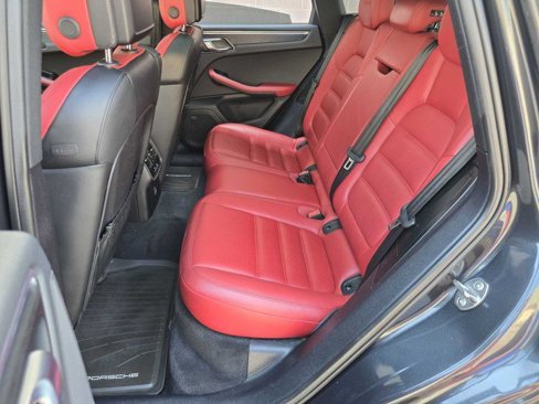 Used 2018 Porsche Macan GTS image 10