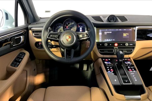 New 2026 Porsche Macan image 13