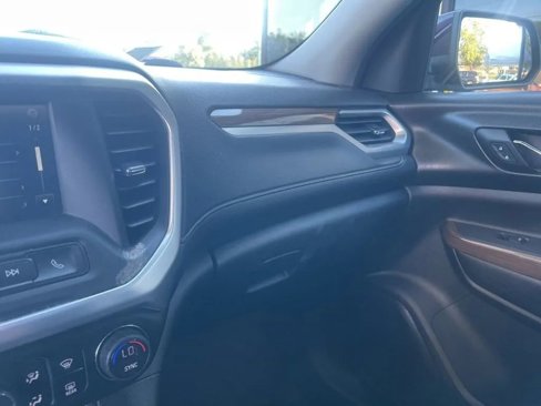 Used 2017 GMC Acadia SLE w/ LPO, Floor Liner Package image 31