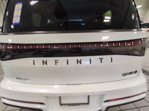 New 2026 INFINITI QX80 Autograph w/ Premium Cargo Package image 28