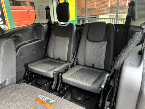 Used 2016 Ford Transit Connect XL image 15