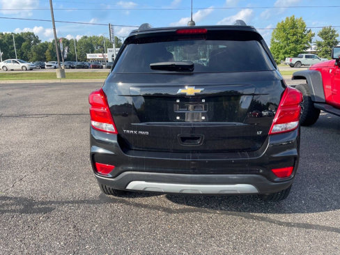 Used 2019 Chevrolet Trax LT w/ LT Convenience Package image 3