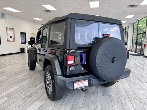 Used 2021 Jeep Wrangler Unlimited Sport image 4
