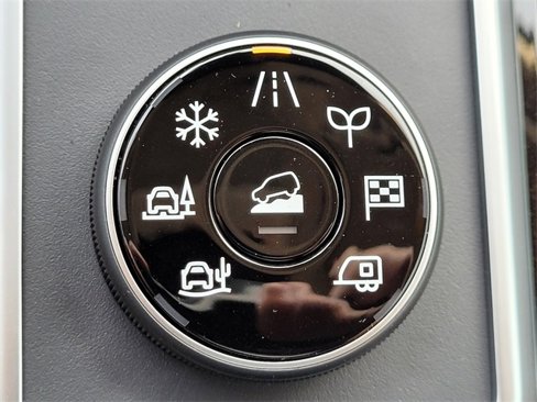 New 2025 Nissan Pathfinder Platinum image 17
