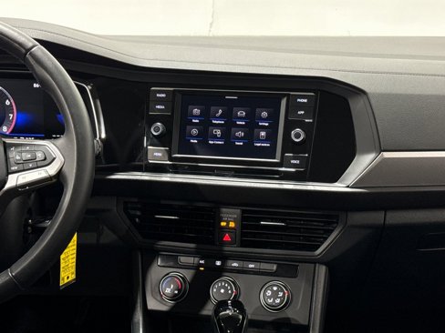 Used 2024 Volkswagen Jetta S image 12