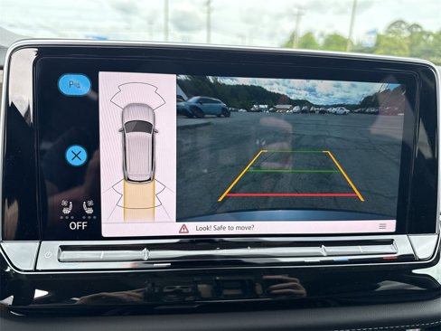 New 2025 Volkswagen Atlas SE image 16