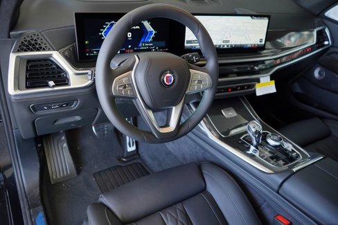 New 2026 BMW ALPINA XB7 image 13