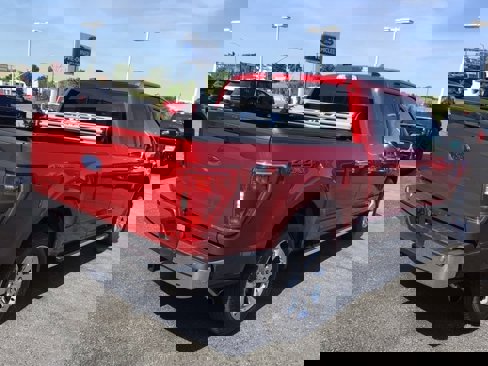 Certified 2022 Ford F150 XLT w/ Equipment Group 302A High image 4
