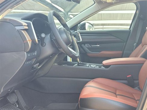 New 2025 MAZDA CX-50 AWD 2.5 Turbo w/ Weather Package image 10