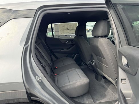 New 2026 Chevrolet Equinox LT image 13
