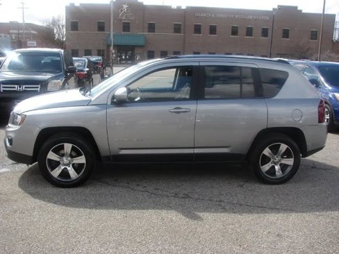 Used 2016 Jeep Compass High Altitude image 6