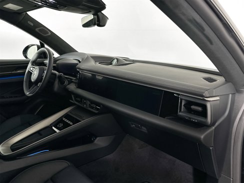 New 2025 Porsche Macan Turbo Electric image 30