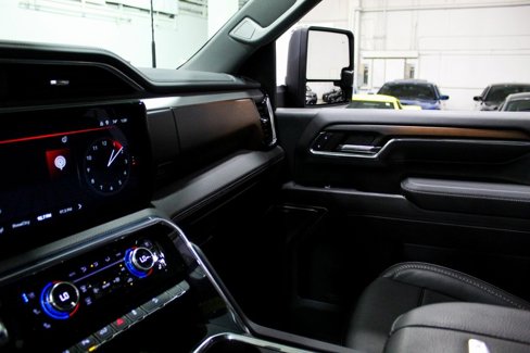 Used 2024 GMC Sierra 2500 Denali w/ Technology Package image 29