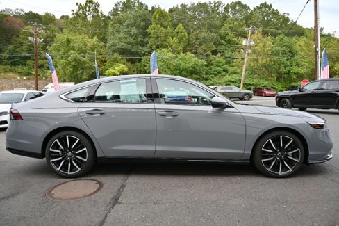 Used 2024 Honda Accord Touring image 6