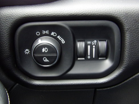 Used 2024 RAM 2500 Laramie w/ Safety Group image 19