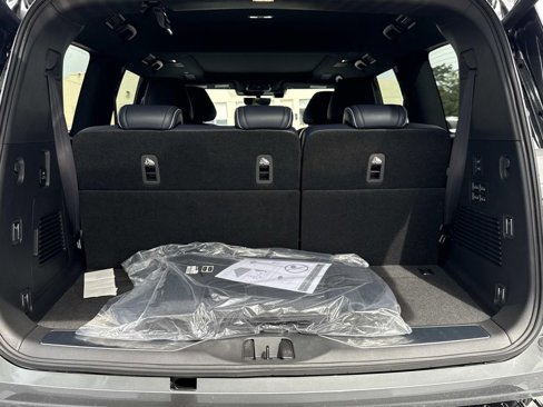 New 2026 INFINITI QX80 Sensory image 22