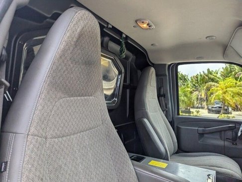 Used 2019 Chevrolet Express 2500 w/ Driver Convenience Package image 28