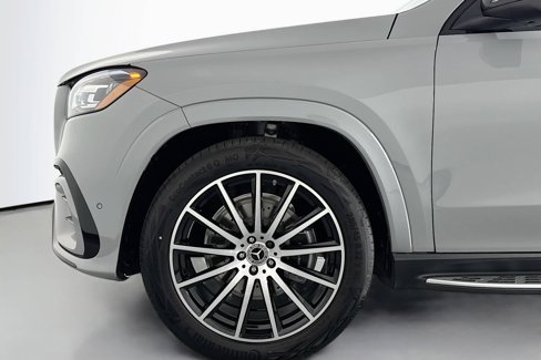 New 2026 Mercedes-Benz GLS 450 4MATIC image 10