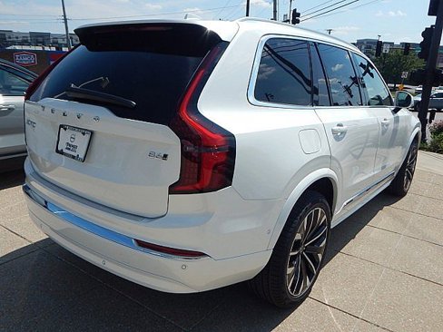 New 2026 Volvo XC90 B6 Plus w/ Protection Package Premier image 6