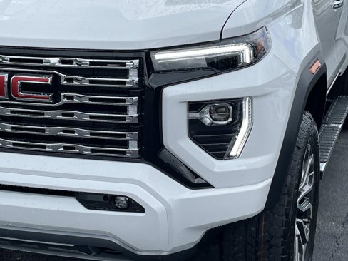 New 2026 GMC Canyon Denali image 12