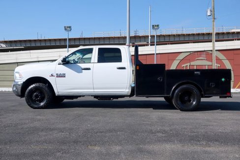 Used 2018 RAM 3500 Tradesman w/ Chrome Appearance Group image 10