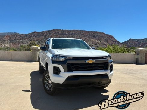 New 2025 Chevrolet Colorado LT image 2