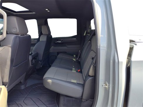 Used 2025 Chevrolet Silverado 1500 ZR2 w/ Technology Package image 23