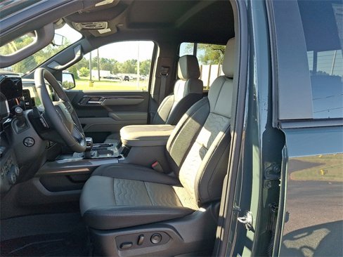 New 2026 Chevrolet Silverado 1500 ZR2 image 10