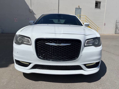Used 2018 Chrysler 300 S w/ 300S Premium Group image 2