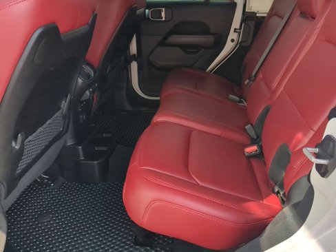 Used 2024 Jeep Wrangler Unlimited Rubicon 392 image 15