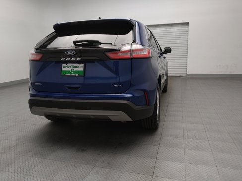 Used 2021 Ford Edge SEL image 9