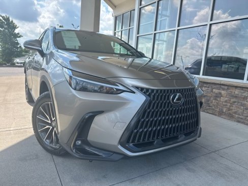 Used 2024 Lexus NX 350 AWD image 2