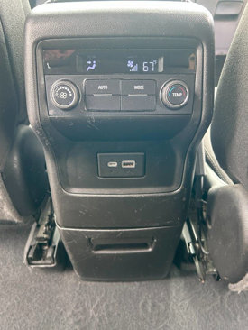 Used 2020 GMC Acadia SLE image 28