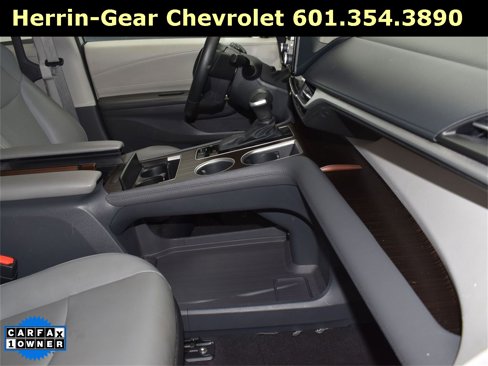 Used 2023 Toyota Sienna XLE image 26