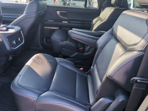 New 2025 Ford Expedition Max Platinum w/ Stealth Performance Package image 17