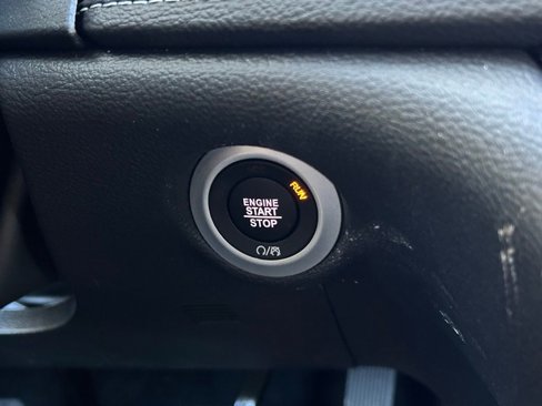 New 2025 Chrysler Pacifica Select image 37