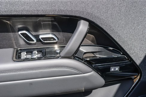 New 2025 Land Rover Range Rover Sport SE image 21