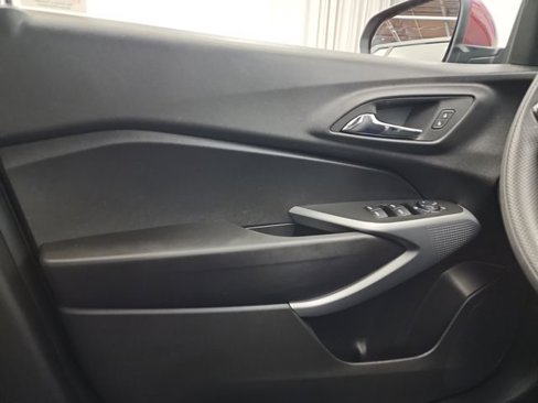 Used 2025 Chevrolet Trax LS w/ LS Convenience Package image 15
