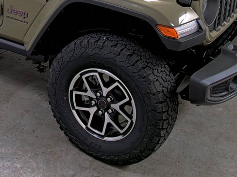 New 2025 Jeep Wrangler Unlimited Rubicon image 14
