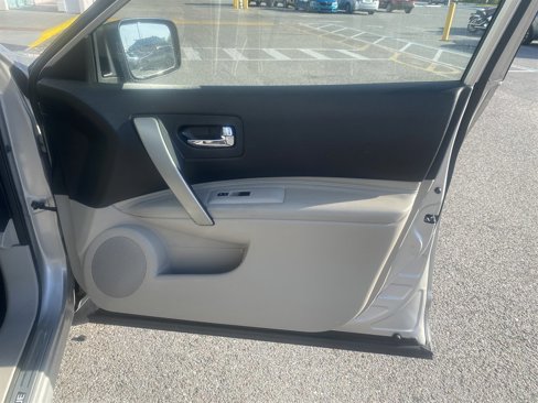 Used 2012 Nissan Rogue SL image 12
