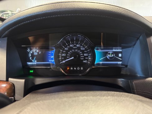 Used 2015 Lincoln MKS AWD w/ Equipment Group 201A image 29