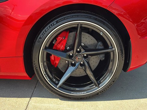 New 2026 Chevrolet Corvette E-Ray image 10