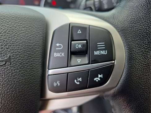 Used 2020 Ford Explorer XLT w/ Equipment Group 202A image 25